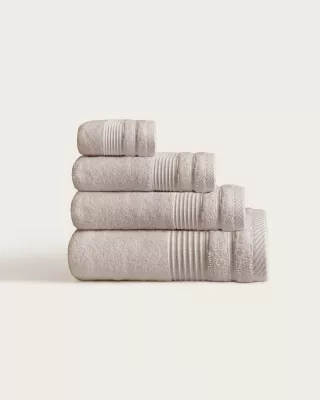 TOALLA SEDA DE BAMBU 700 GR