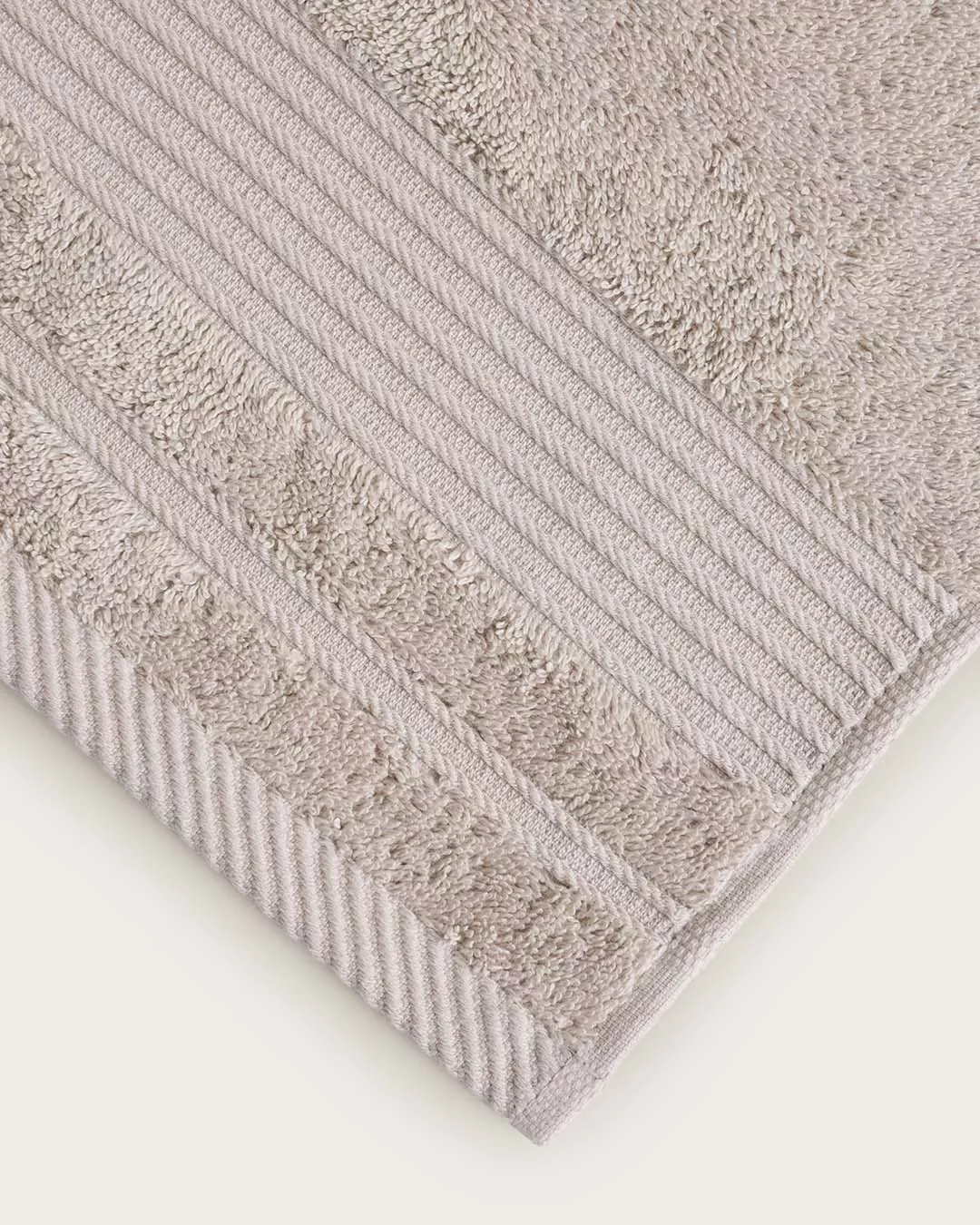 TOALLA SEDA DE BAMBU 700 GR